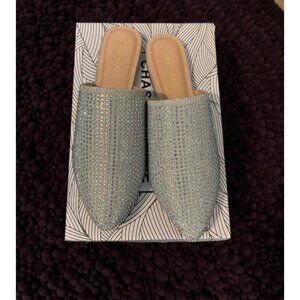 NIB Rhinestone Silver Stud Larry Mule Size 6 by Chase + Chloe
